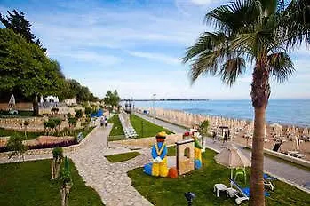 Melas Resort Side